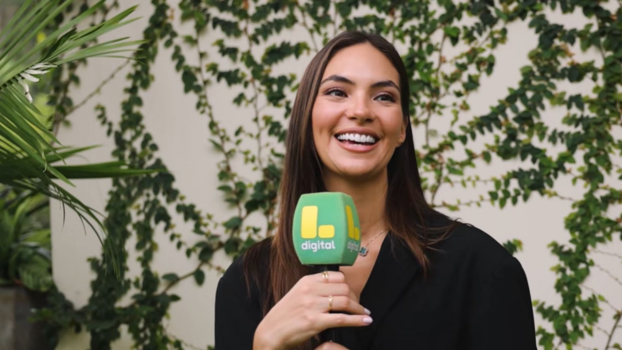 Natalie Vértiz en Valentina Valiente